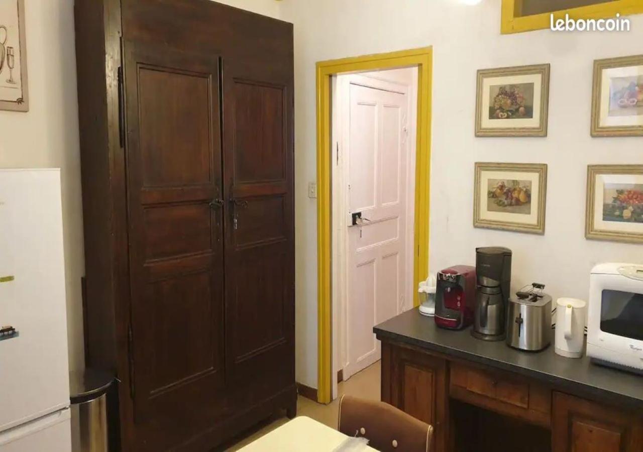 Grand Appartement De Charme Avec Parking Prive Florac Экстерьер фото